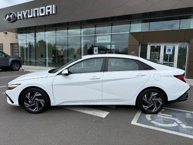 2025 Hyundai ELANTRA Limited IVT