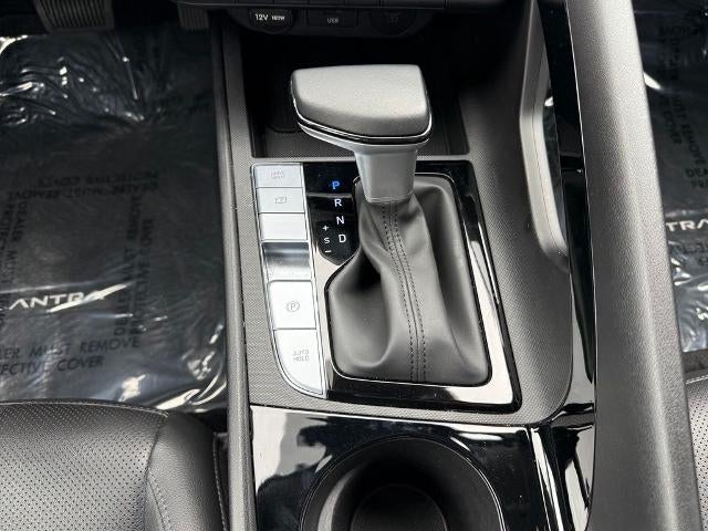 2025 Hyundai ELANTRA Limited IVT