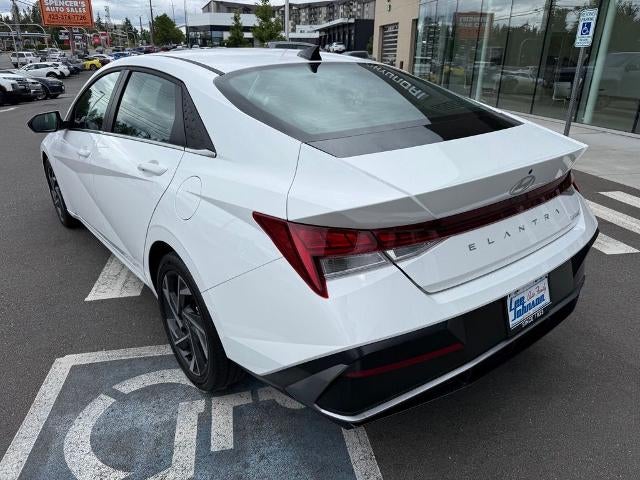 2025 Hyundai ELANTRA Limited IVT