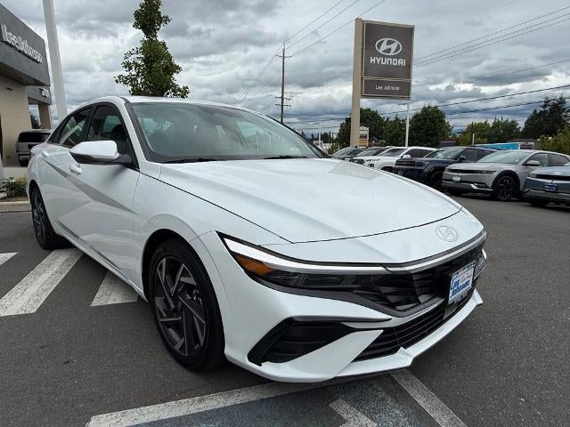 2025 Hyundai ELANTRA Limited IVT