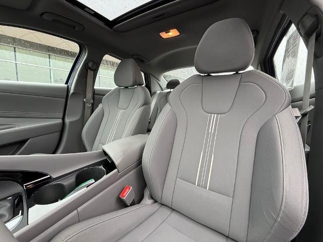 2024 Hyundai ELANTRA SEL IVT