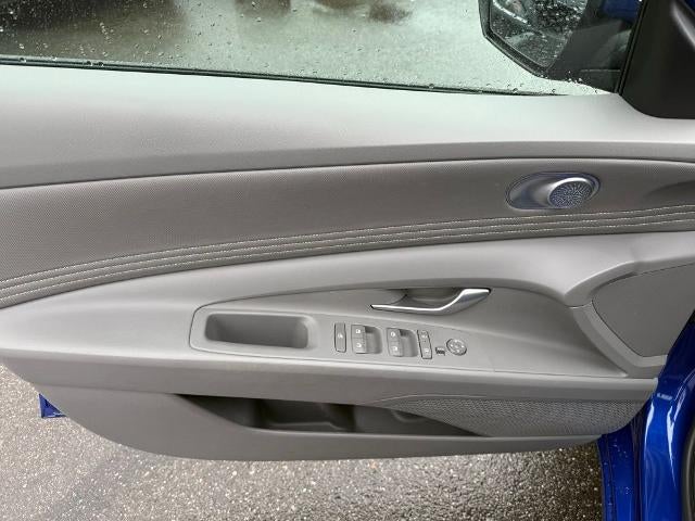 2024 Hyundai ELANTRA SEL IVT