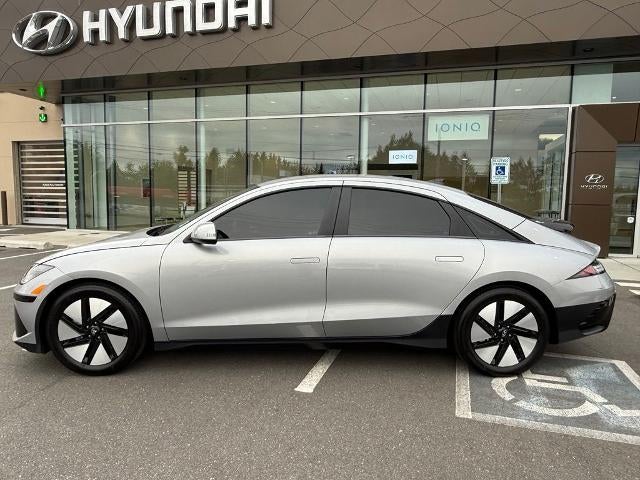 2025 Hyundai IONIQ 6 SE Standard Range RWD