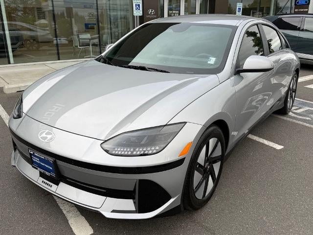 2025 Hyundai IONIQ 6 SE Standard Range RWD