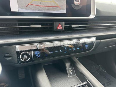 2024 Hyundai IONIQ 6 SE Standard Range RWD