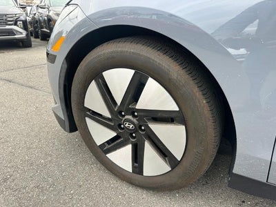 2024 Hyundai IONIQ 6 SE Standard Range RWD