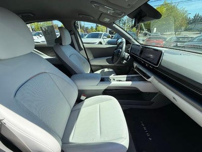 2025 Hyundai IONIQ 6 SEL RWD
