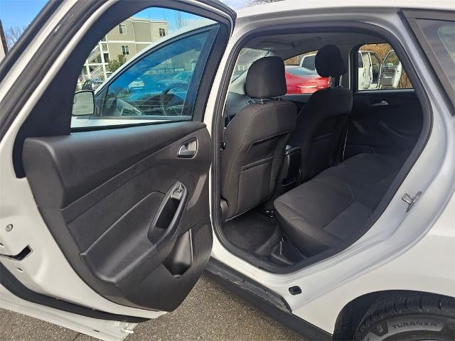 2015 Ford Focus 5dr HB SE