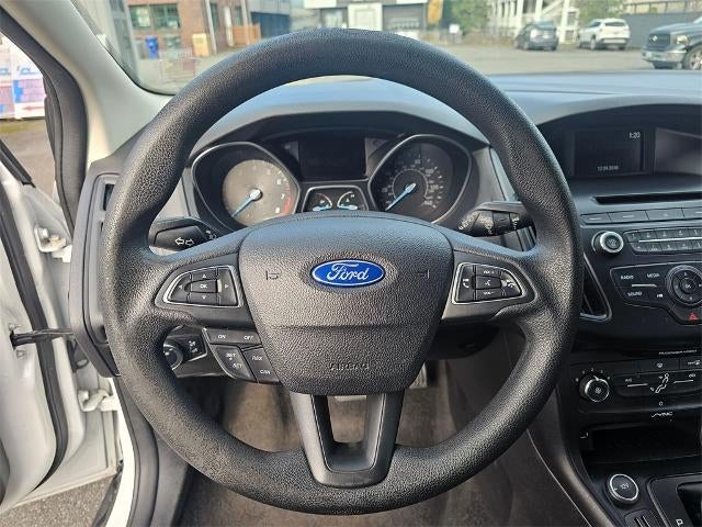 2015 Ford Focus 5dr HB SE