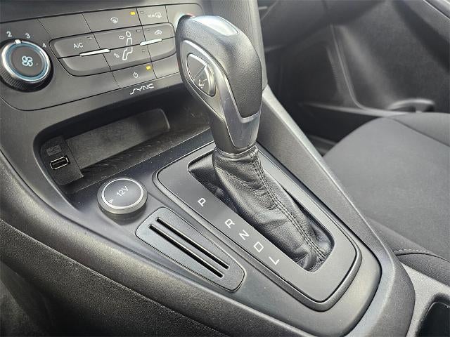 2015 Ford Focus 5dr HB SE