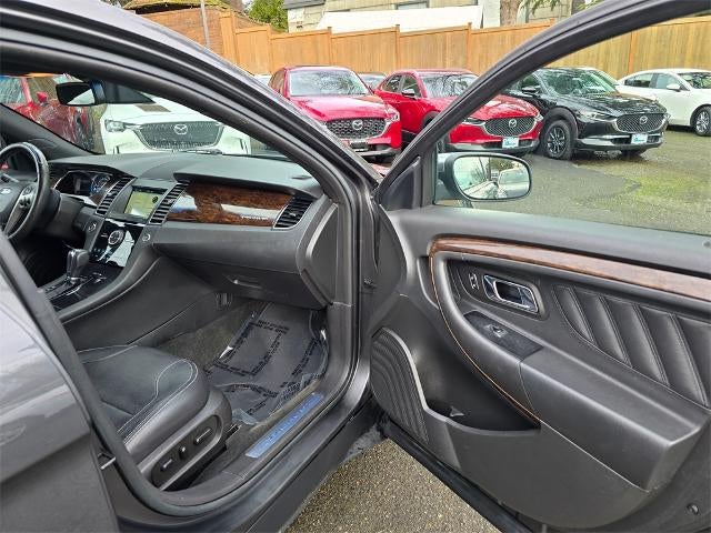 2017 Ford Taurus Limited FWD