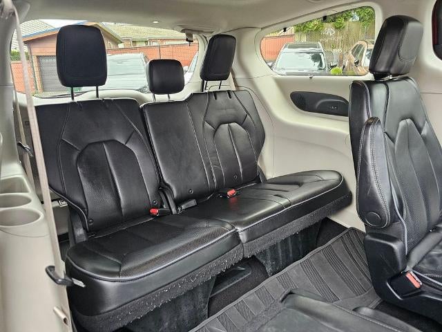 2018 Chrysler Pacifica Limited FWD