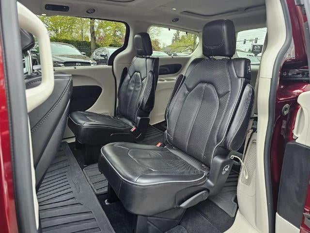 2018 Chrysler Pacifica Limited FWD