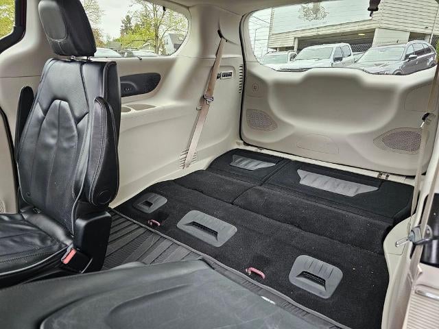 2018 Chrysler Pacifica Limited FWD
