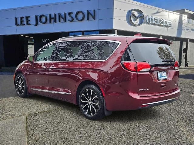 2018 Chrysler Pacifica Limited FWD