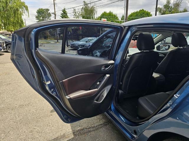 2018 Mazda Mazda3 5-Door Touring Auto