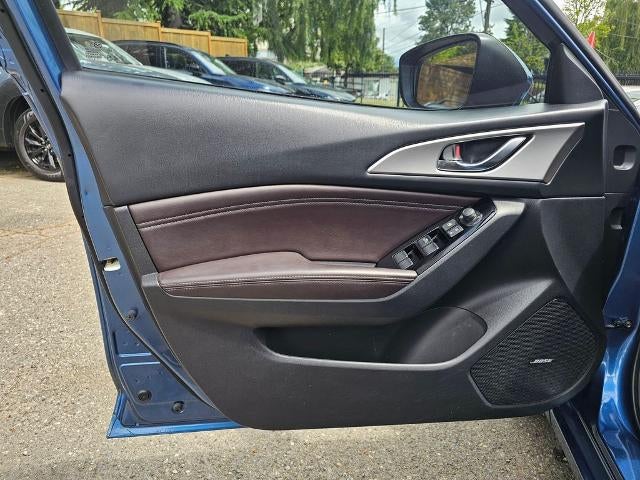 2018 Mazda Mazda3 5-Door Touring Auto