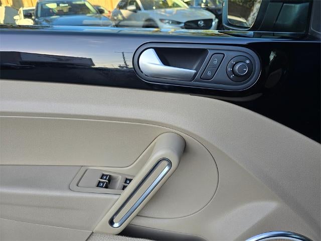 2017 Volkswagen Beetle Convertible 1.8T S Auto