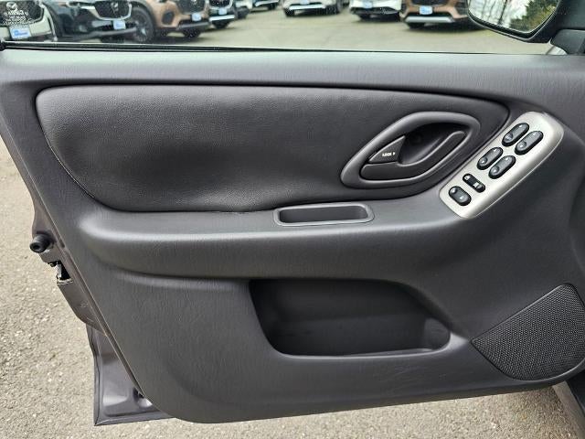 2004 Mazda Mazda Tribute ES