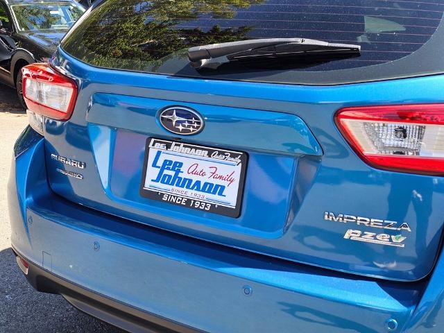 2017 Subaru Impreza 2.0i Limited 5-door CVT