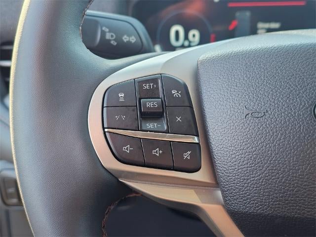 2025 Ford Explorer Active 4WD