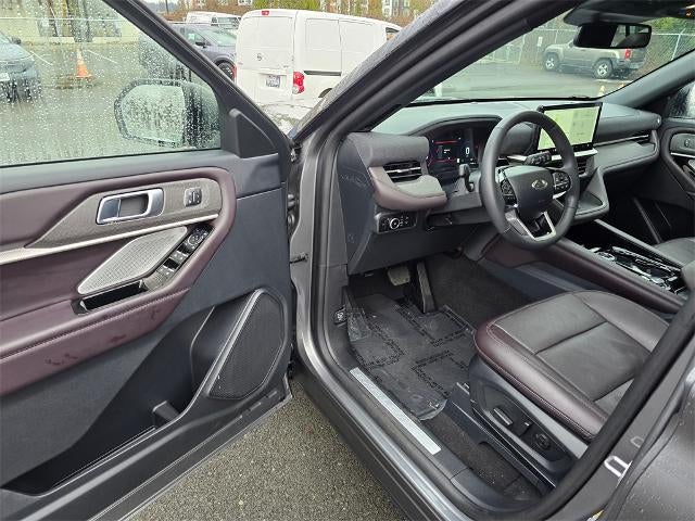 2025 Ford Explorer Platinum 4WD