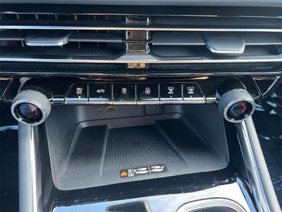 2024 Chevrolet Traverse LT w/2LT