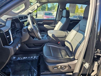 2025 GMC Sierra 3500HD Crew Cab Standard Box 4-Wheel Drive Denali