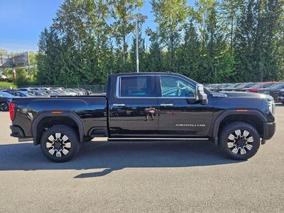 2025 GMC Sierra 3500HD Crew Cab Standard Box 4-Wheel Drive Denali