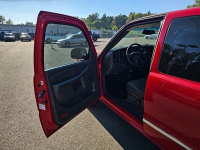 2006 GMC Sierra 1500 2WD Extended Cab Standard Box Work Truck