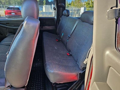 2006 GMC Sierra 1500 2WD Extended Cab Standard Box Work Truck