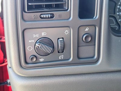 2006 GMC Sierra 1500 2WD Extended Cab Standard Box Work Truck