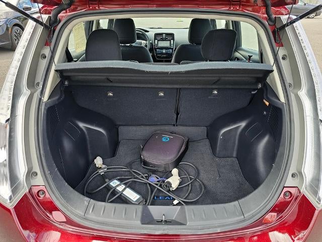 2017 Nissan LEAF SV Hatchback