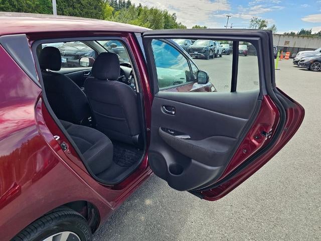 2017 Nissan LEAF SV Hatchback