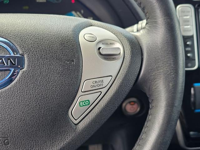 2017 Nissan LEAF SV Hatchback