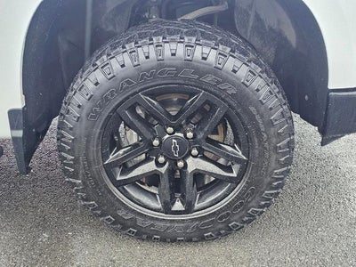 2022 Chevrolet Silverado 1500 Crew Cab Short Box 4-Wheel Drive LT Trail Boss