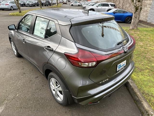 2024 Nissan Kicks S FWD