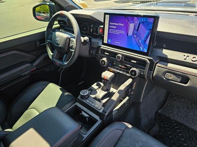 2025 Toyota Tacoma 4WD 4WD TRD Pro Hybrid Double Cab 5' Bed AT (Natl)