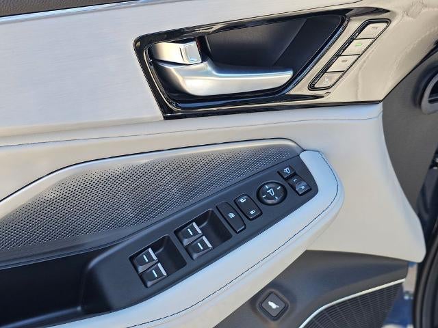 2025 Acura MDX SH-AWD w/Technology Package