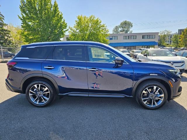 2022 INFINITI QX60 LUXE AWD