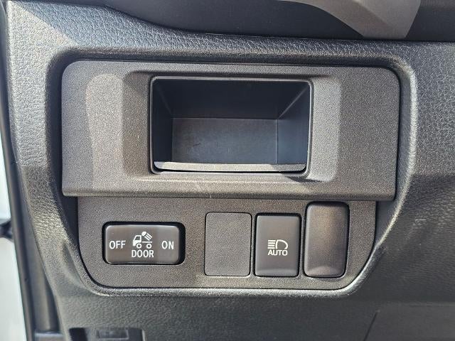 2019 Toyota Tacoma 2WD 2WD SR5 Double Cab 6' Bed V6 AT (GS)