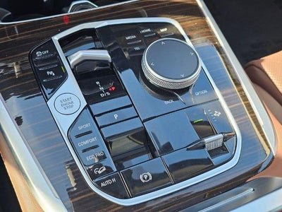 2026 BMW X7 xDrive40i Sports Activity Vehicle