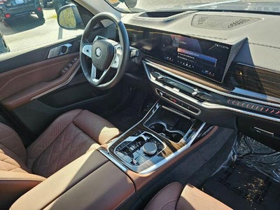 2026 BMW X7 xDrive40i Sports Activity Vehicle