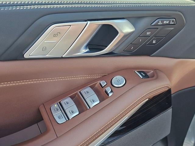 2026 BMW X7 xDrive40i Sports Activity Vehicle