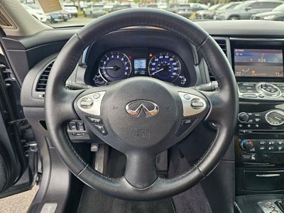 2017 INFINITI QX70 AWD