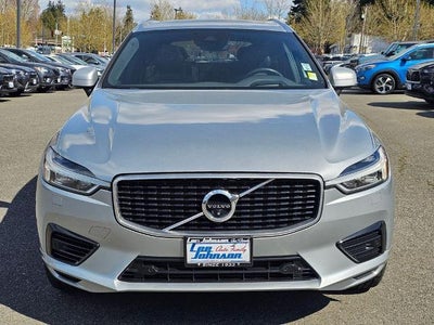 2018 Volvo XC60 T8 eAWD Plug-In Hybrid R-Design
