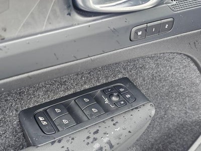 2023 Volvo XC40 Recharge Pure Electric Twin eAWD Plus