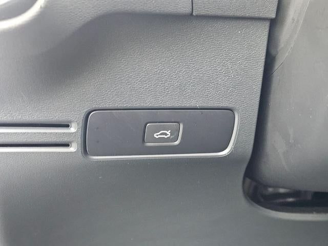 2023 Volvo XC40 Recharge Pure Electric Twin eAWD Plus