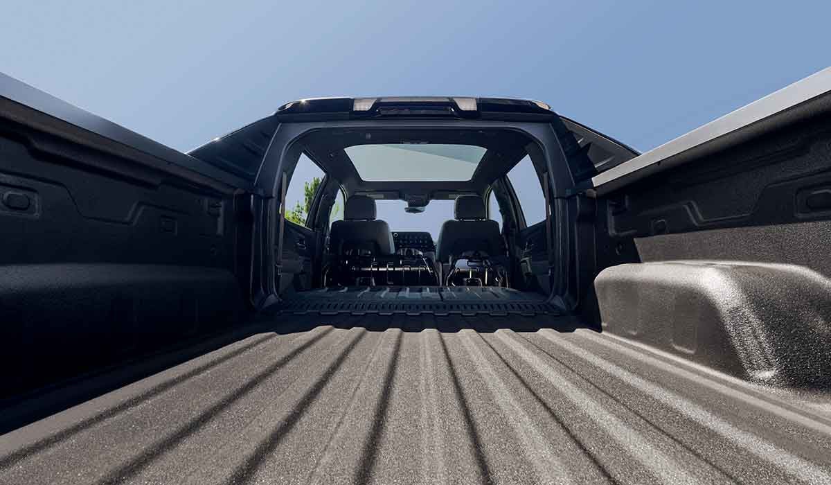 Lee Johnson Chevrolet in Kirkland WA